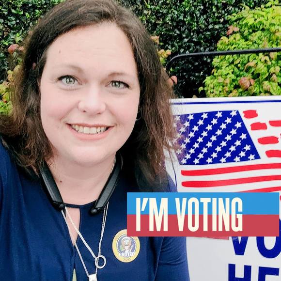 Meet your Posher, Laura - Picture 1 of 1